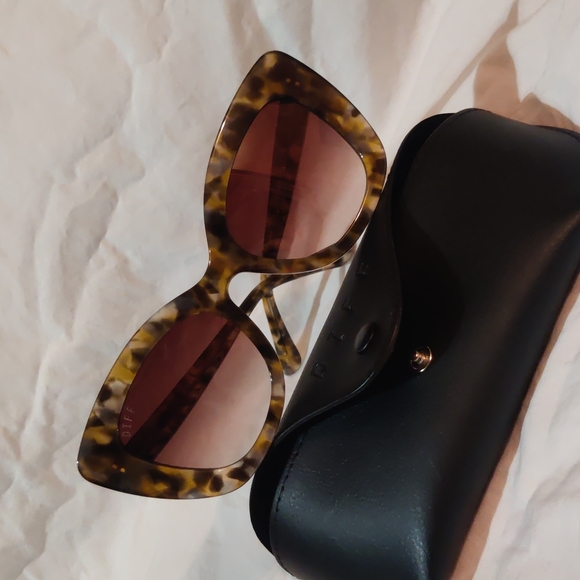 Diff Eyewear Accessories - Diff Raven Cat Eye Sunglasses